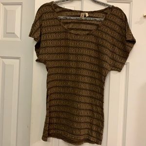 😍 BKE semi sheer top M